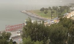 İzmir'de yağış etkili oldu