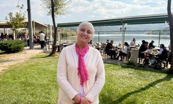 Kanseri yenen ve mücadele eden hastalardan 'pembe yürüyüş'