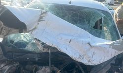 Karşı şeride geçen otomobil zincirleme kazaya yol açtı: 1 ölü, 4 yaralı