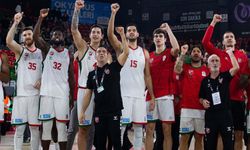 Karşıyaka potada Anadolu Efes'e karşı