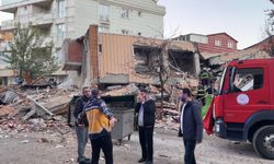 Kocaeli - Gebze'de 6 katlı bina çöktü -1