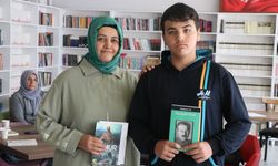 Liseliler, anne ve babalarıyla kitap okuyacak/Ek fotoğraflar