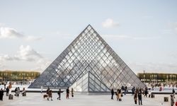 Louvre Müzesi soygununa ait görüntü ortaya çıktı