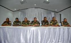 Madagaskar'da yönetime el koyan Albay Randrianirina, cumhurbaşkanı olarak yemin etti