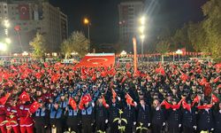 Mansur Yavaş: Karanlığa boyun eğmeden, Cumhuriyet'in ışığında yürümeye devam edeceğiz