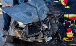 Mersin'de tarım işçilerini taşıyan midibüs ile otomobil çarpıştı: 3 ölü, 12 yaralı (2)