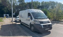 Minibüsle çarpışan motosikletin sürücüsü ağır yaralı
