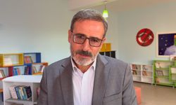 Muhtar, okuduğu köy okuluna hayalini kurduğu kütüphaneyi kazandırdı
