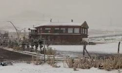 Niğde'de kar yağışı etkili oldu; 4 dağcı mahsur kaldı