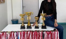 ‘Rüzgarın kızı' Elif, Aşkale'deki çocukları atletizmle tanıştırıyor / Ek fotoğraflar
