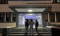 Sanayi sitesinde 5 araç kundaklandı (2)