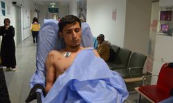 Sokakta tartıştığı kişiyi sırtından bıçakladı