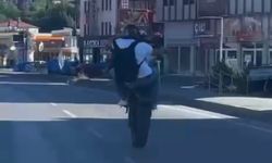 Tek teker üzerinde ilerleyip, hız yaptı; o anlar kamerada