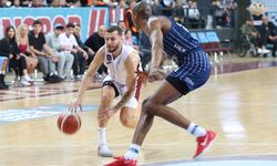 Trabzonspor - Anadolu Efes: 74-81