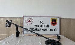 Van'da define arayan 3 kişiye suçüstü