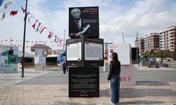 Yavuz Bülent Bakiler'in adı Bağcılar Kitap Fuarı'nda yaşatılıyor