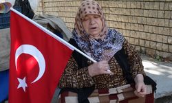 Yolu kesip, Sumud filosuna saldırıyı protesto etti
