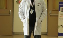 15 aylık bebeğin yemek borusuna kaçan pil ve lego parçası, 3 saatlik operasyonla çıkarıldı