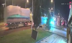 3 aracın karıştığı, 2 kişinin öldüğü zincirleme kaza kamerada