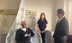 35 yıl sigara içti, gırtlağının yarısı alındı