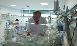 600 gram doğan ve 98 gün tedavi gören Asil bebek 2 yaşında