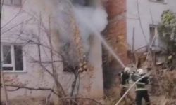 Amasya'da 2 katlı binada yangın