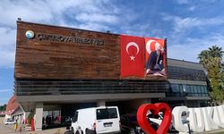 Anlaşmazlık yaşadığı ortağını dövdü, havaya ateş açıp kaçarken kazara kendini vurdu