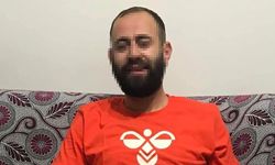 Atatürk için saygı duruşunda bulunan vatandaşlar ile alay eden motosiklet sürücüsü gözaltında