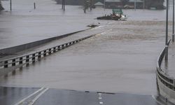 Avustralya'da tropikal siklon etkili oldu