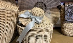 Babaannesinden gördüğü sepet örücülüğünde ustalaştı, kültürel miras taşıyıcısı oldu