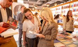 Bahçeşehir Koleji Genel Müdürü Dr. Özlem Koç, ‘İnternette Dijital Yanılgı' adlı kitabını tanıttı