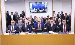 Bakan Uraloğlu: Kocaeli'de çöken binanın metroyla hiçbir ilgisi yok