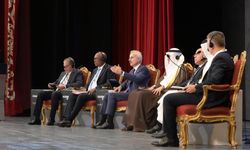 Bakan Uraloğlu, Mısır'da Türkiye'nin ulaştırma vizyonunu anlattı