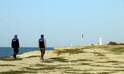 Çarpanak Adası'nda ortaya çıkan antik yola, olası boğulma vakalarına karşı uyarı levhaları asıldı