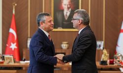 CHP Genel Başkanı Özel, KKTC Cumhurbaşkanı Erhürman'ı ziyaret etti