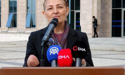 Erzurum'da akademisyen ve öğrenciler, öldürülen Nermin Tirit için yürüdü