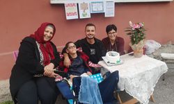 Evde eğitim gören Asrın'dan öğretmenine 24 Kasım sürprizi