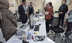 Gümüşhane'de pansiyona dışarıdan getirdikleri pideyi yiyen 29 öğrenci, zehirlenme şüphesiyle hastaneye kaldırıldı (2)