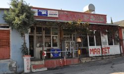 Hayırsever, bakkalın veresiye defterindeki 100 bin TL'lik borcu ödedi