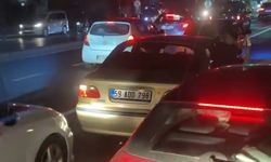 İstanbul - Avcılar'da düğün konvoyundaki araçlar trafiği kesti