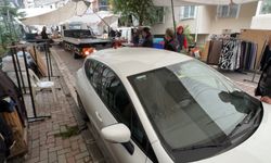 İstanbul- Avcılar'da pazarda unutulan araçlar nedeniyle esnaf tezgah açamadı