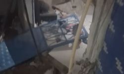 İstanbul - Bağcılar'da 2 katlı binada mutfak tüpü patladı: 1'i ağır 3 yaralı / Geniş Haber