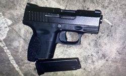 İstanbul- Beyoğlu'nda tartışma sonrası havaya ateş açtı; silahını çalılık alana attı