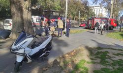 İstanbul - Beyoğlu'nda tramvayın çarptığı motosiklet sürücüsü yaralandı