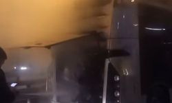 İstanbul - Edirnekapı'da metrobüsün motor kısmında çıkan yangın söndürüldü