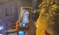 İstanbul - Öğretmenler Günü nedeniyle Galata Kulesi'nde ışık gösterisi