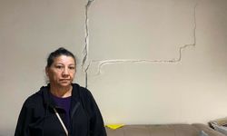 İzmir'de evlerinde çatlaklar oluşan mahalleli çözüm bekliyor / Ek fotoğraflar