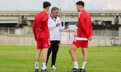 Karşıyaka Teknik Direktörü Basatemür: 'Sahada 11, tribünde binler olacağız'