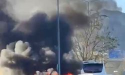 Minibüste çıkan yangın, otomobile sıçradı; cipin son anda kurtarılması kamerada