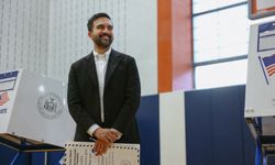 New York'ta belediye başkanlığı seçimini Mamdani kazandı